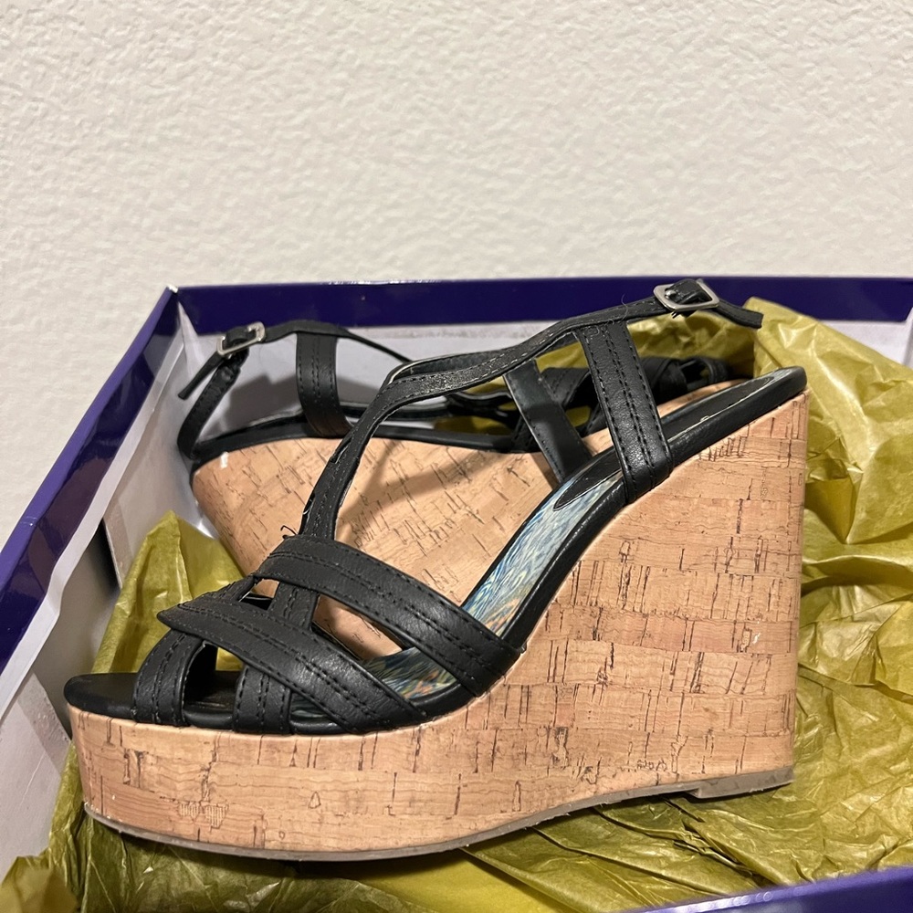 Madden Girl Black Wedges